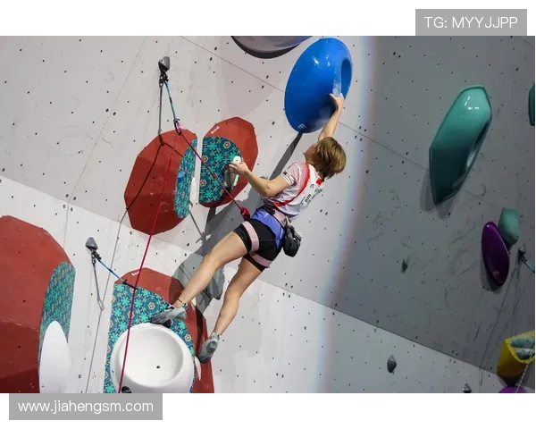 西安攀岩队在世界滑板锦标赛中以76分稳居积分榜首位