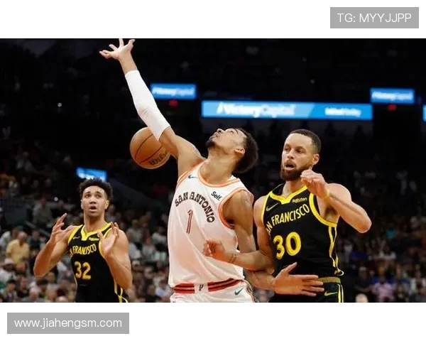 东契奇狂砍73分刷新现役得分纪录独行侠成功终结太阳11连胜辉煌