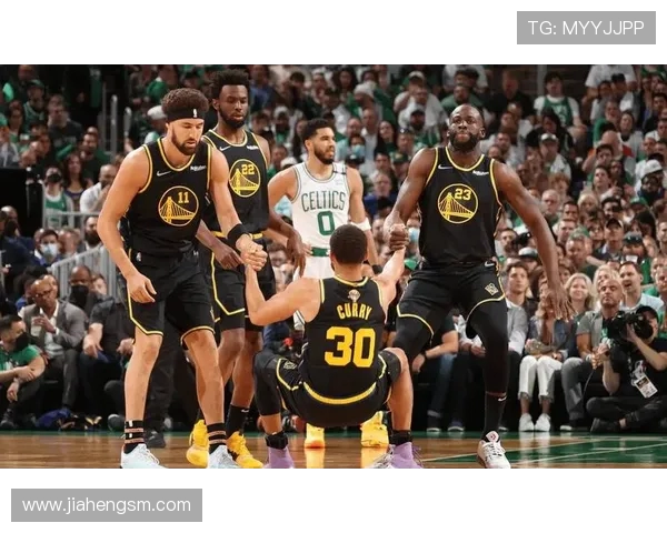 克莱汤普森：勇士队的三分射手与篮球传奇的成长之路