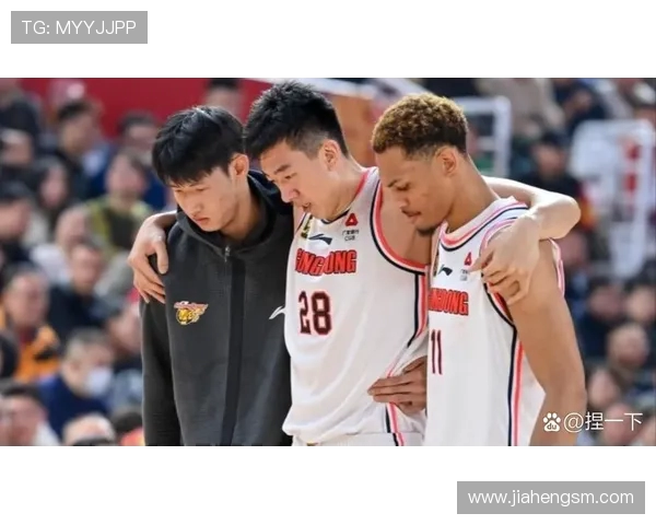 辽宁男篮与河南男篮激战正酣谁将赢得这场篮球巅峰对决