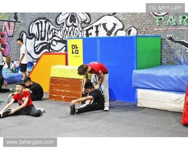 重庆极限运动队揭秘：包夹战术与极限挑战的深度解析